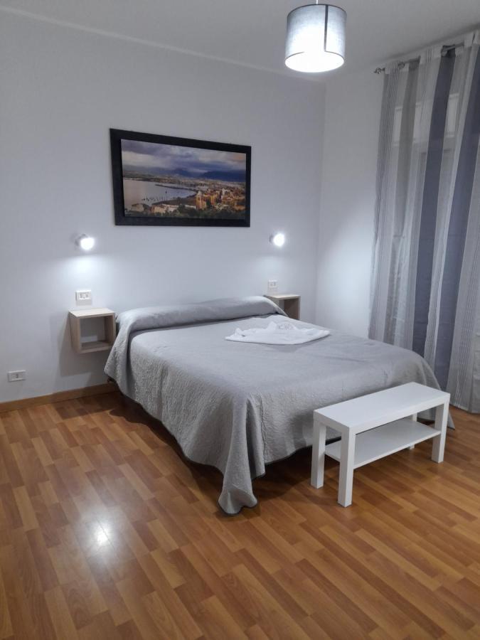 לינה וארוחת בוקר Milazzo: La Porta Delle Eolie חדר תמונה