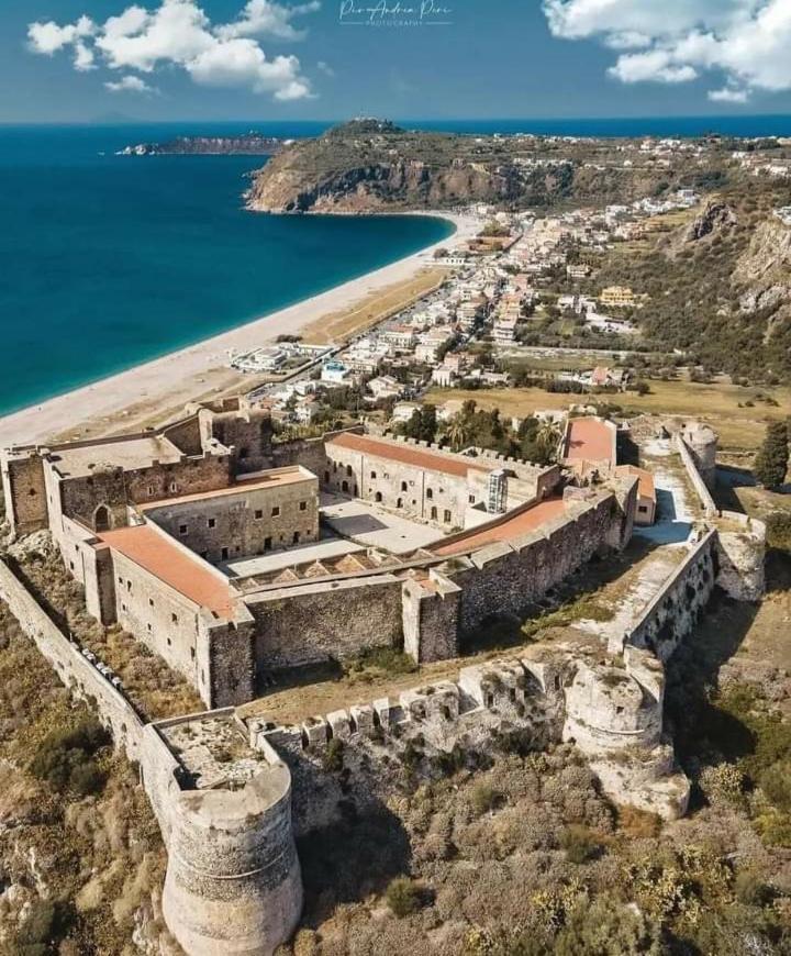 לינה וארוחת בוקר Milazzo: La Porta Delle Eolie מראה חיצוני תמונה